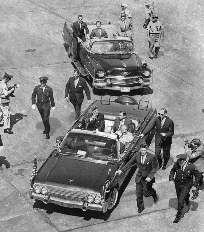 New Orleans 1962- SAs Kunkel, Warner, and Kellerman run with limo