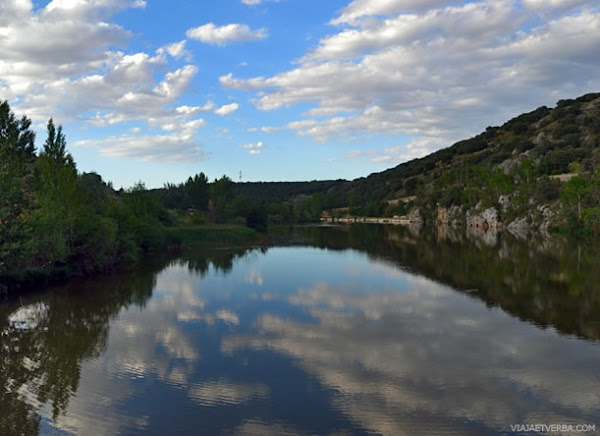 Margenes del río Duero en Soria, España. Por Viaja et verba
