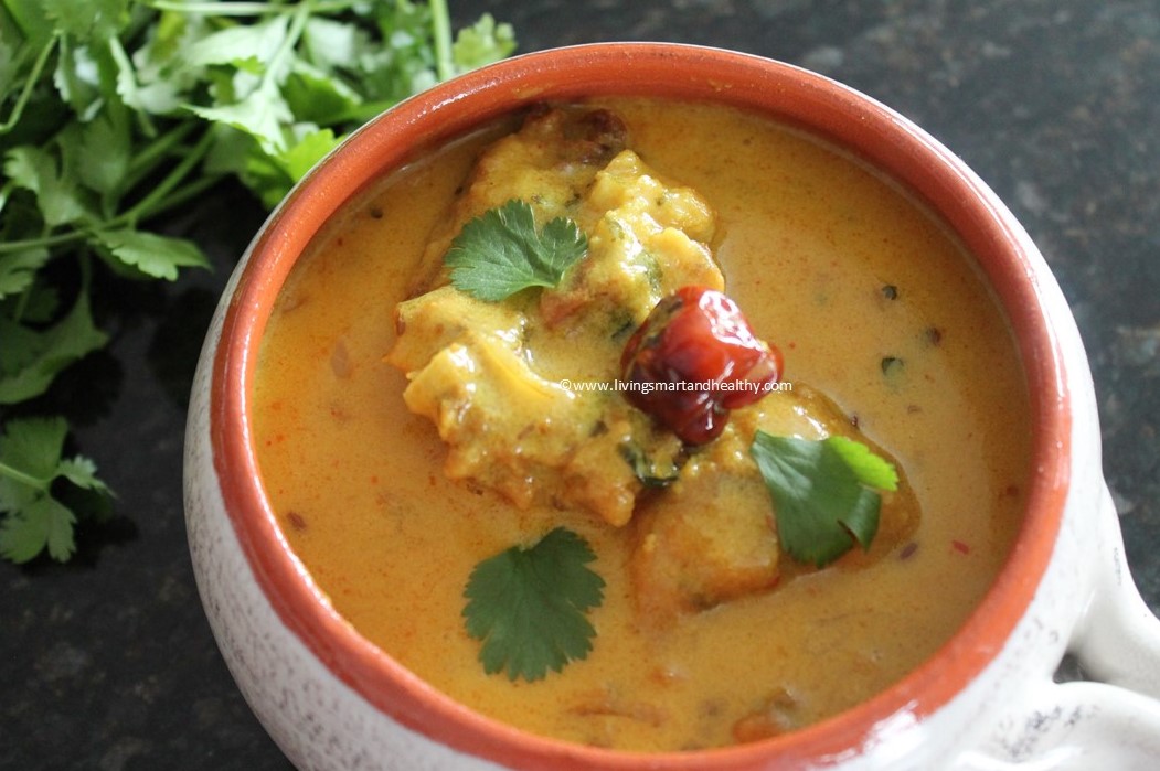 Punjabi Kadhi / Kadhi Pakoda / Yogurt curry with fritters Instant Pot