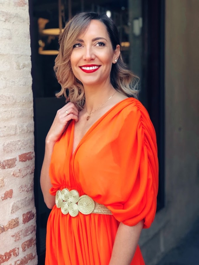 Fitness And Chicness-Look Invitada Estilo Griego Vestido y Tacon-3