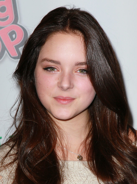 Celebrity Pics: Madison Davenport