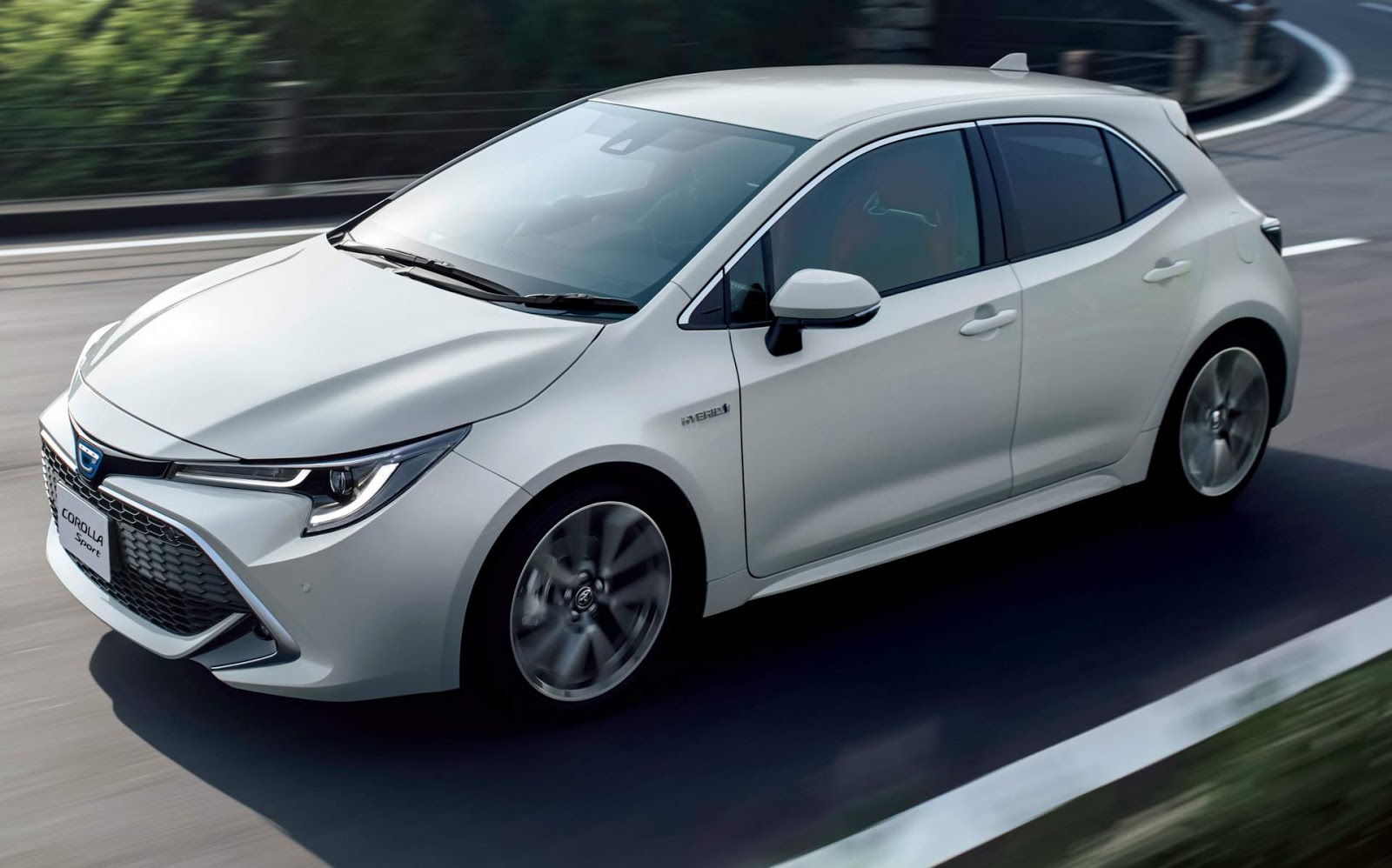 Corolla Sport quer atrair consumidor abaixo de 70 anos