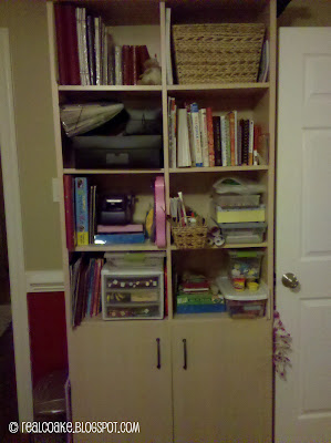 A look inside the Week of a homeschool family with some organizing ideas.