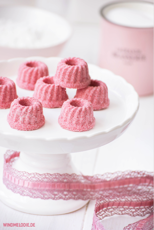DIY Badebomben selber machen pinke Lebensmittelfarbe DIY Badebomben selber machen pinke Lebensmittelfarbe