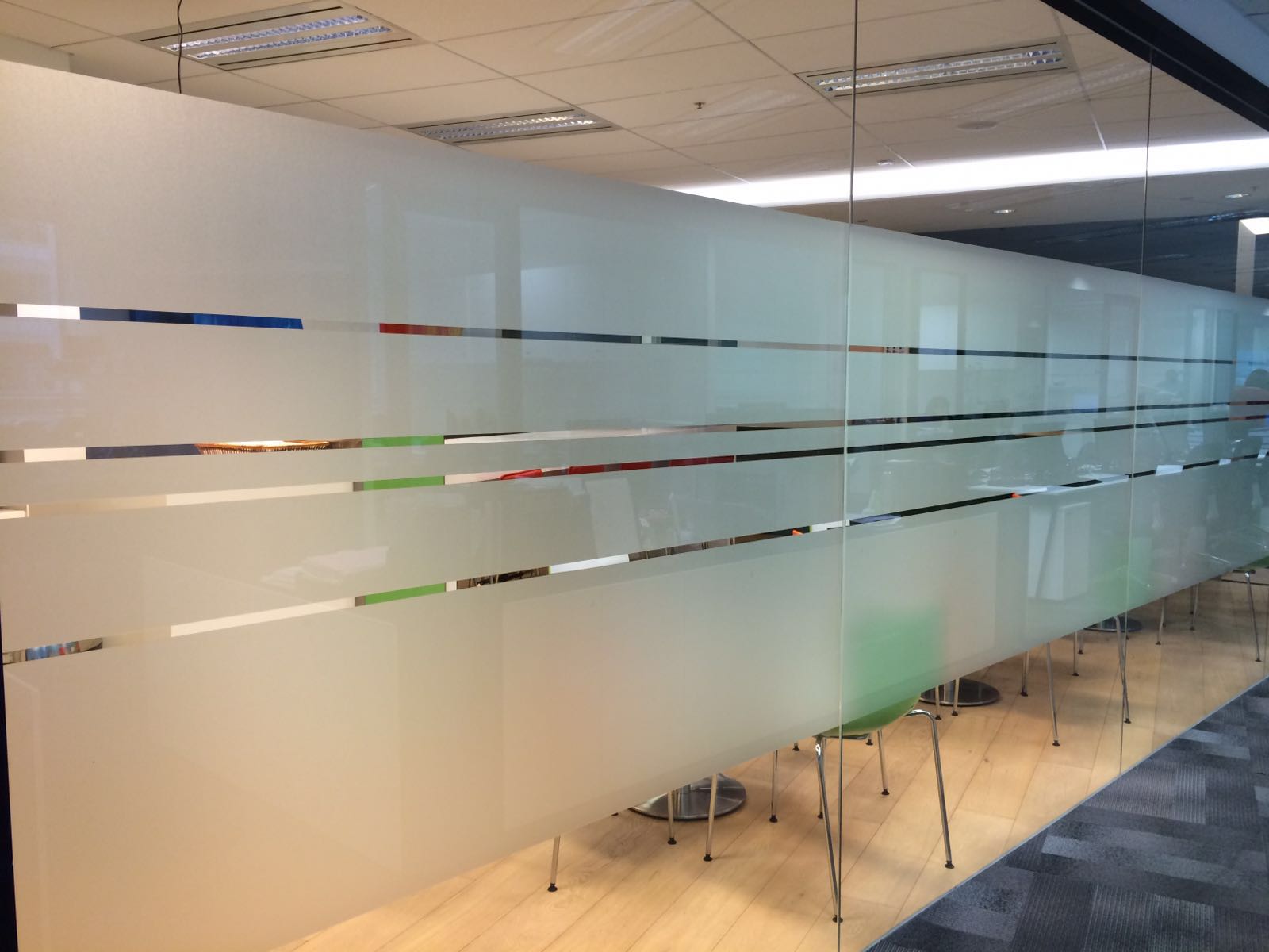 Fixing scratches on frosted glass