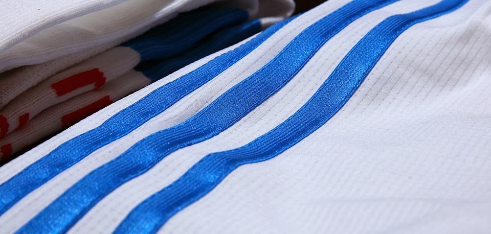 Detail Jersey Rusia Away World Cup 2014 - Bola Wuss
