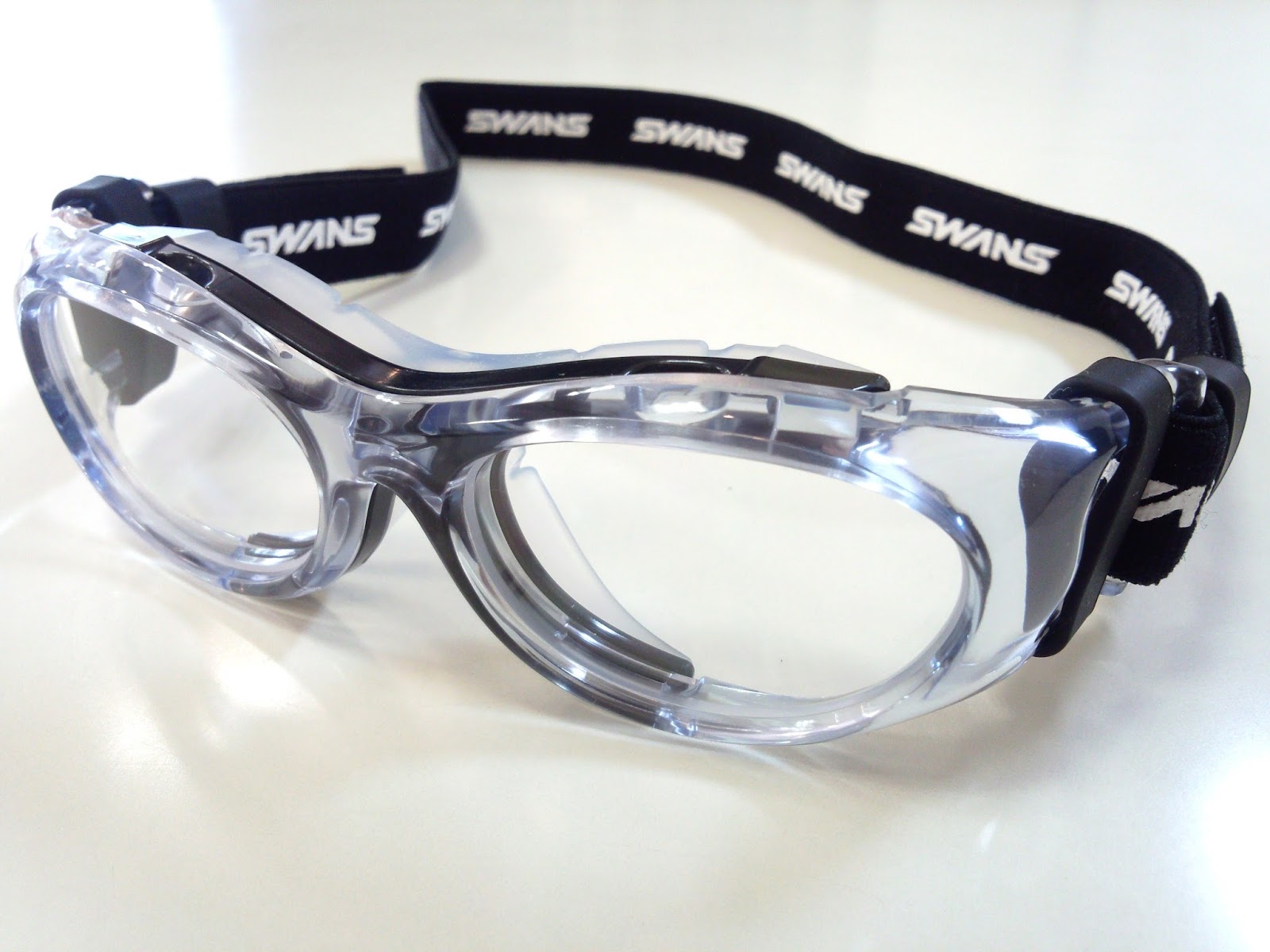 こどもメガネ スポーツゴーグル「SWANS EYE GUARD（スワンズ アイガード）」 愛知県岡崎市で1882