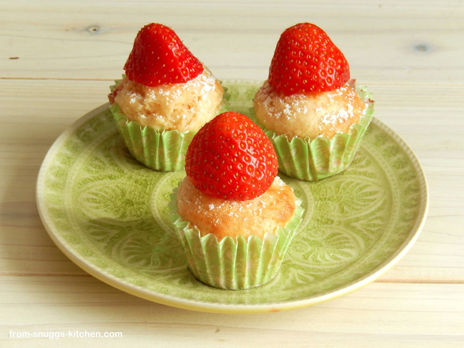 Erdbeer-Joghurt-Muffins - From-Snuggs-Kitchen