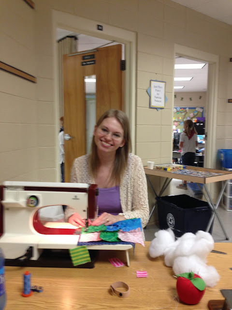Using Decorative Stitches On Sewing Machine To Make Quilt Labels Using Decorative Stitches On Sewing Machine To Make Quilt Labels