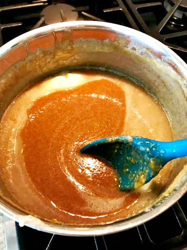 Old Fashioned Homemade Caramel Icing At Home with Jemma