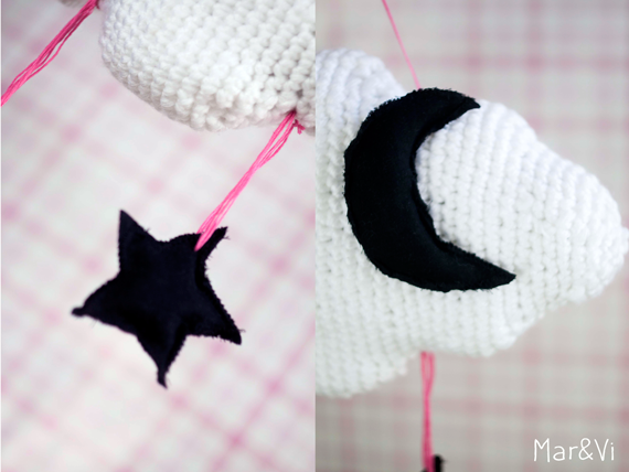 Móvil infantil de ganchillo