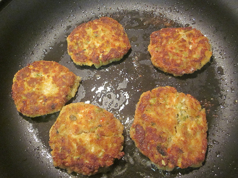 Eat at Andrea's: Barefoot Contessa Crab Cakes