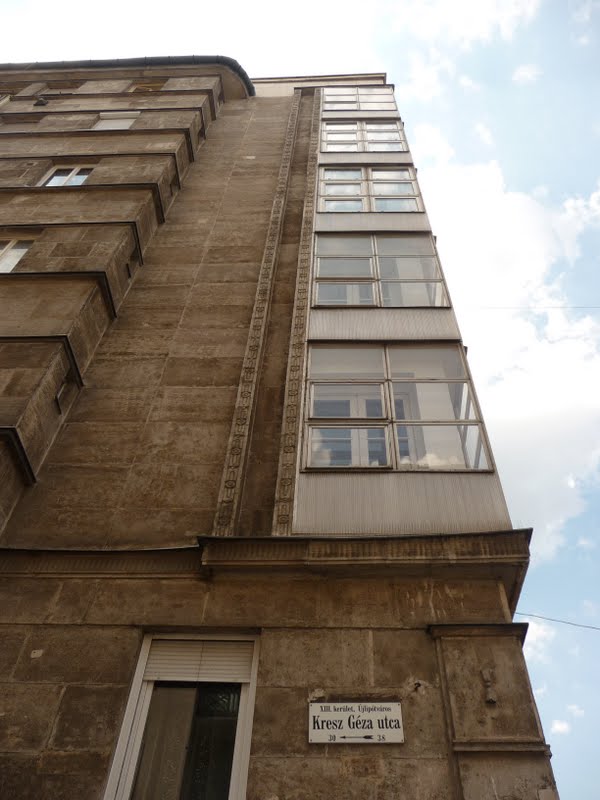 Ügynök vagy Kresz Géza? Képtér