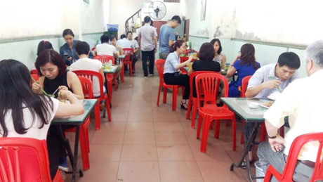 Nho Obama, quan bun cha Ha Noi ban ca ta bun moi ngay - Anh 2