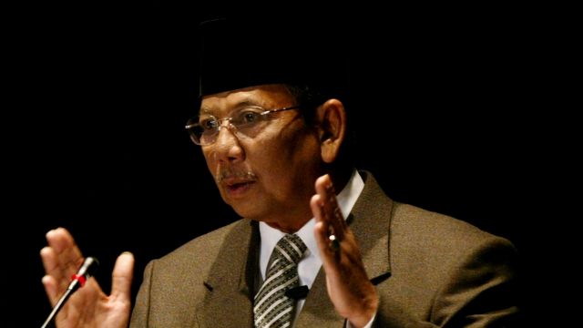 Tulisan Terakhir Kyai Hasyim Muzadi: Menghitung Kelemahan dan Kekurangan Kita