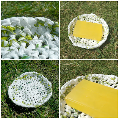 The Five Go Blogging plastic bag soap dish upcycle