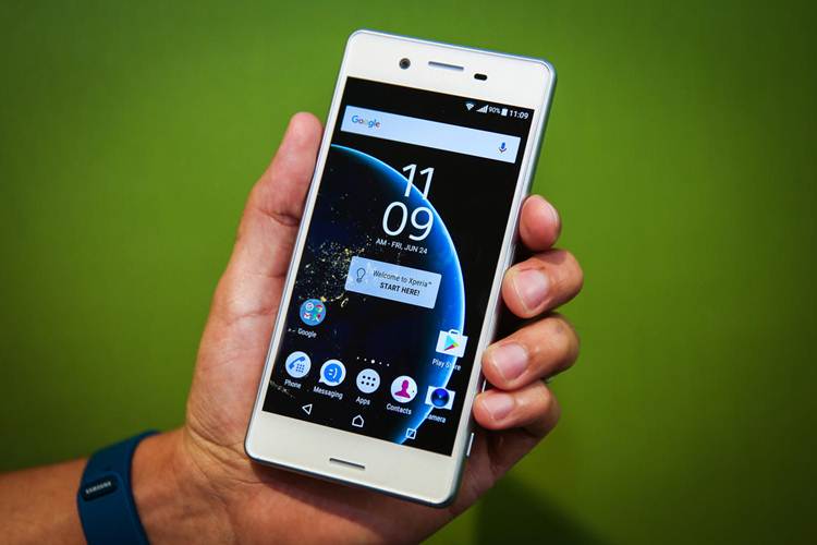 Gambar produk yang ditampilkan mungkin saja berbeda warna Spesifikasi Sony Xperia X Performance