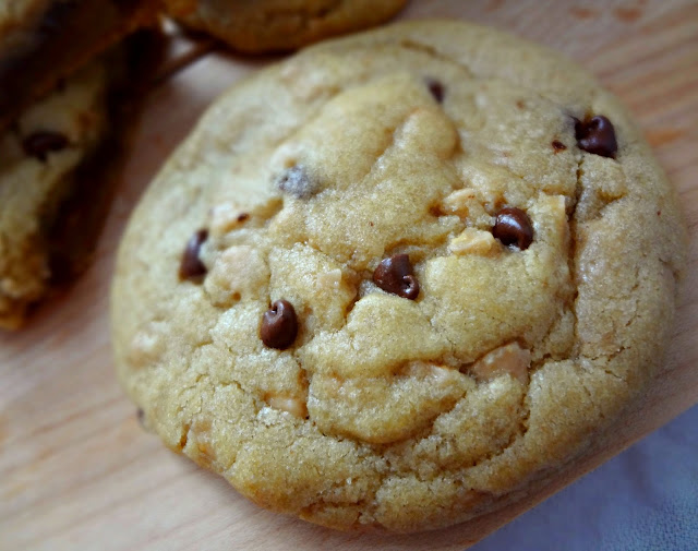 Brown Butter Chocolate Stuffed Toffee Chip Cookies