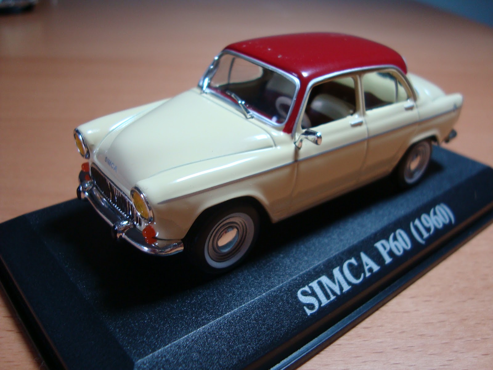 Oscar's Classic Model Cars Collection: 1960 SIMCAP60 Aronde