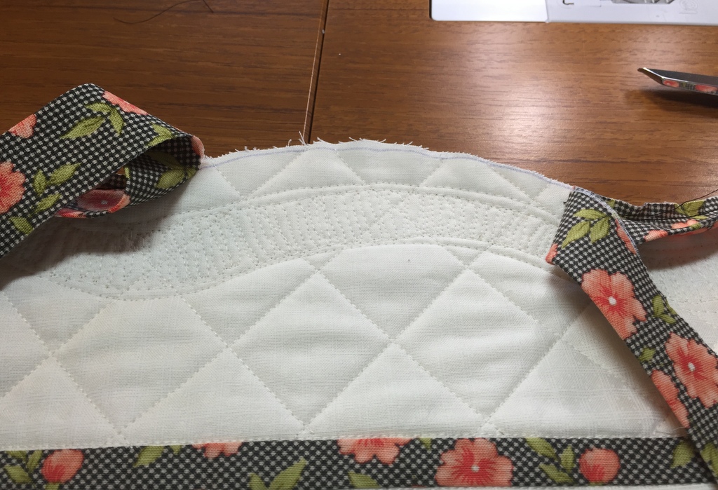 Stitching With 2 Strings Tutorial Bias Binding on a Scalloped Edge