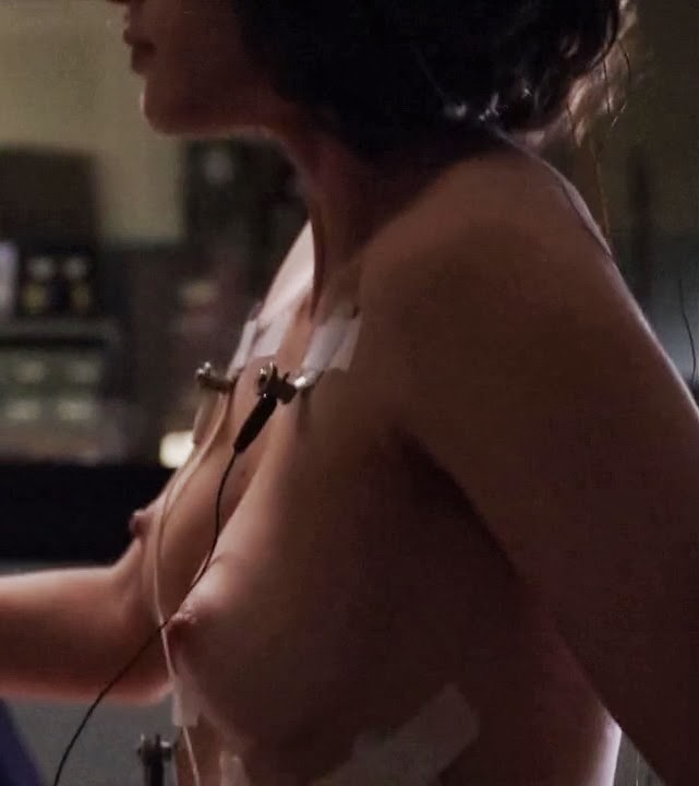 Lizzy Caplan ("Masters Of Sex") showing cute boobs.