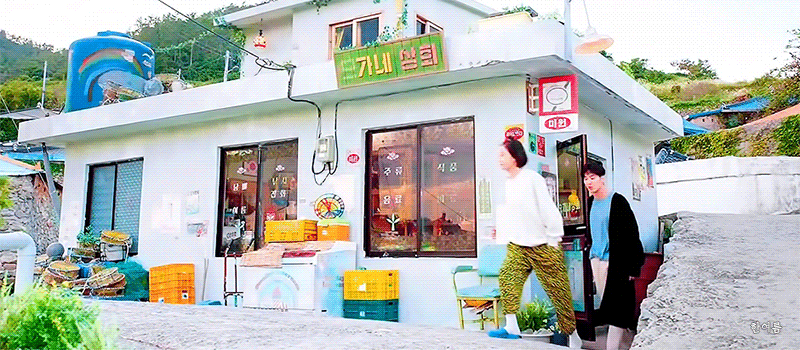 theqoo inserted image