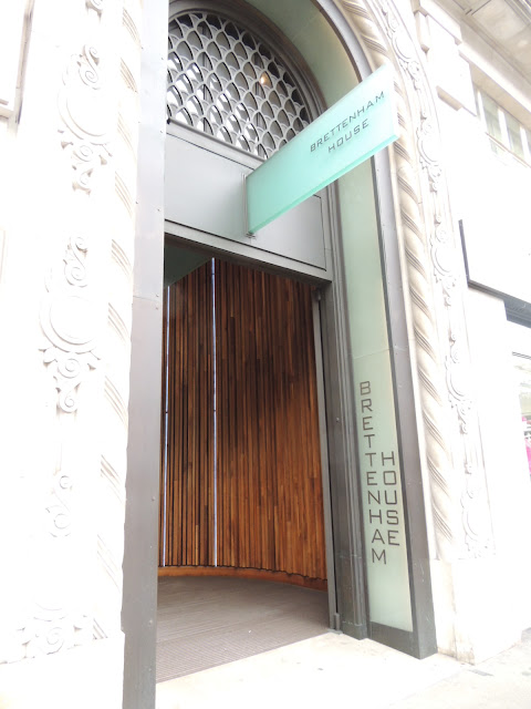 DESIGN | INSIDER : Puertas, pasajes y patios urbanos