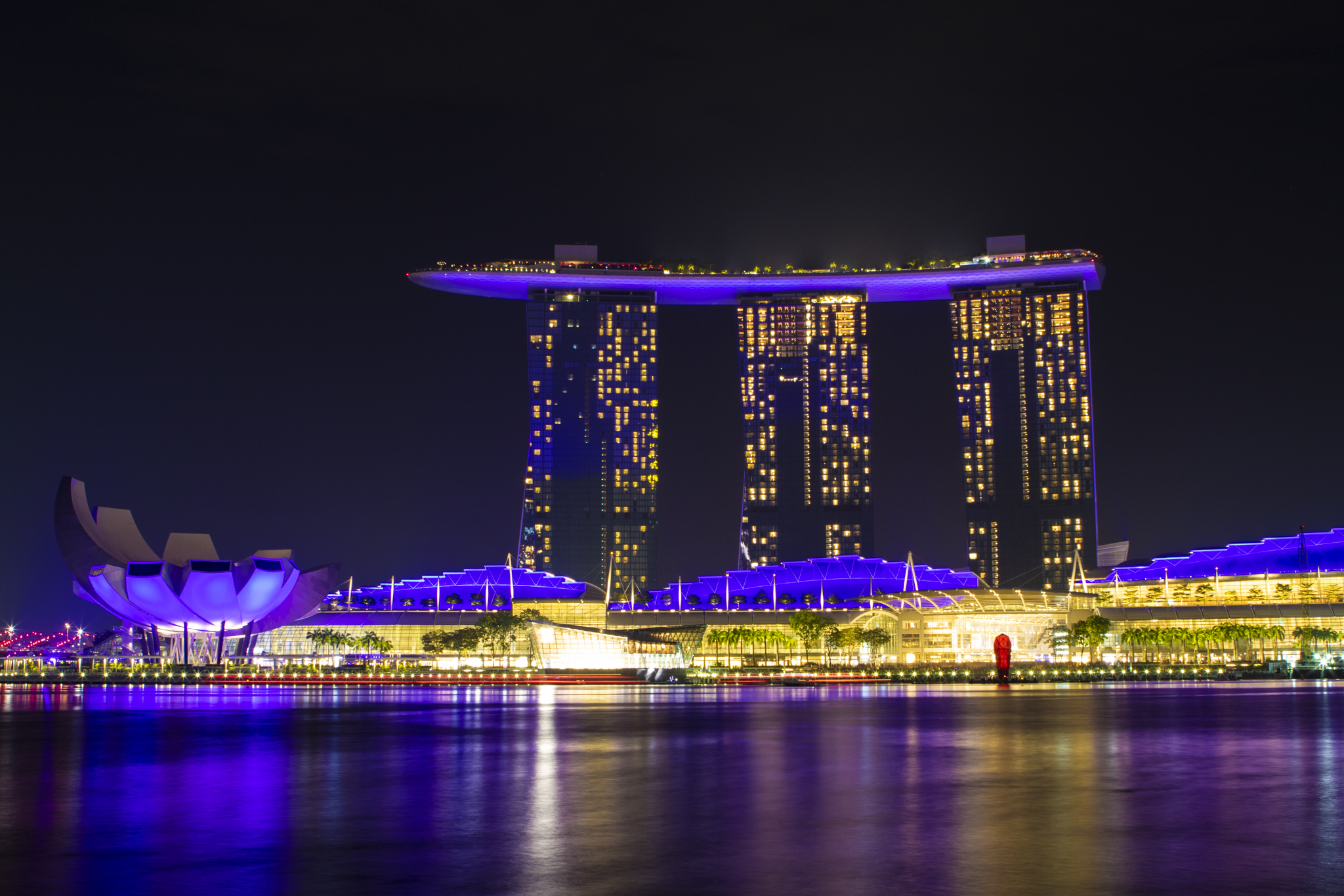 Marina Bay sands by night-Marina Bay-Singapore