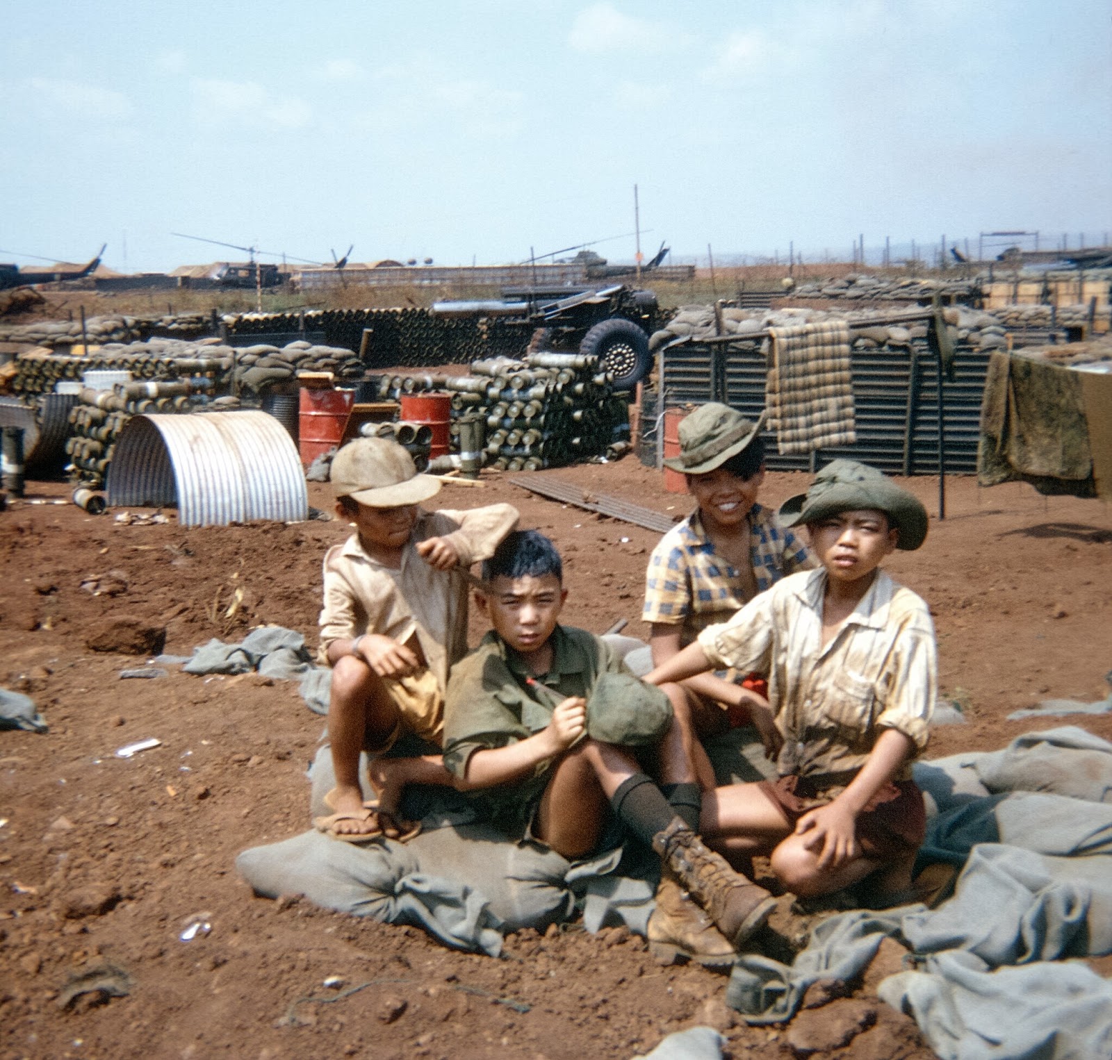 Snapshots From The Vietnam War April 2016 id-3-jp-newss