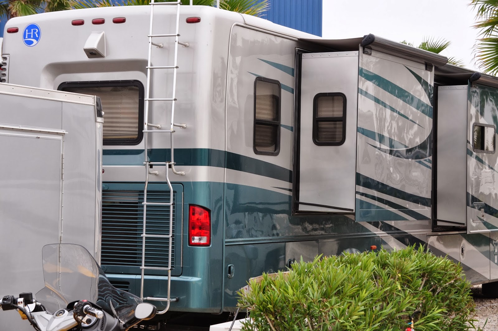 Tearoom Journal RVs Come in ALL Shapes & Sizes.....