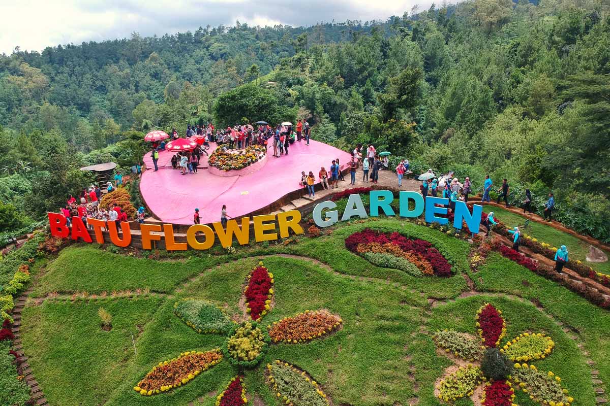 Tempat Wisata Batu Flower Garden