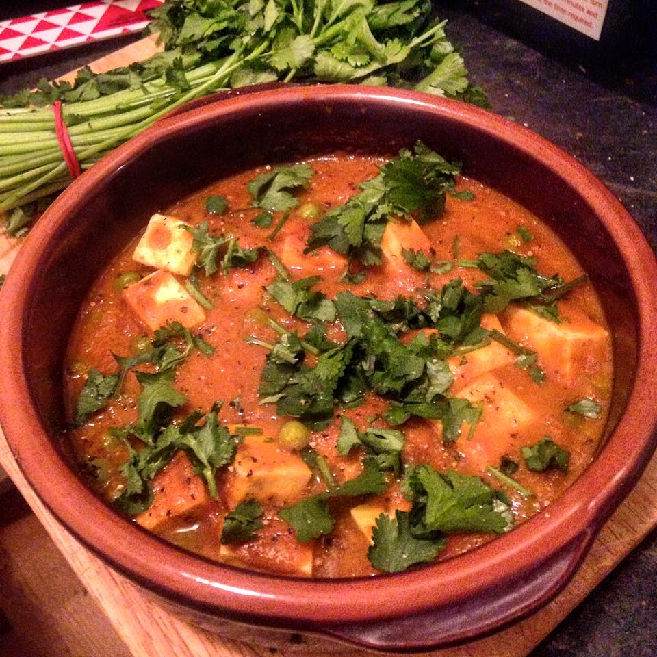 MATTYB BAKES PERFECT SLOW COOKED PEA AND PANEER CURRY