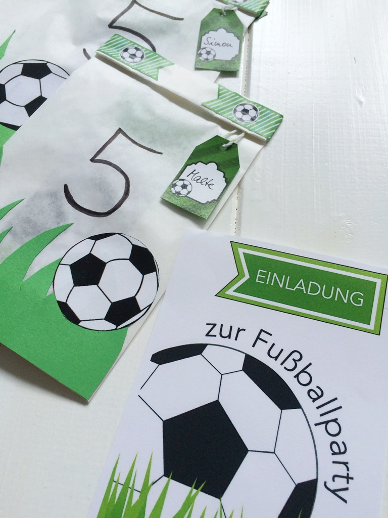 Frollein Pfau Diy Einladungskarten Zur Fussballparty Creadienstag
