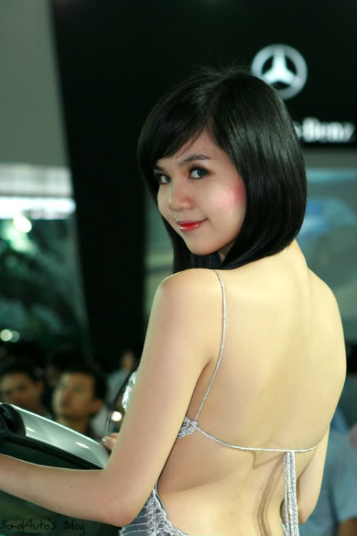 Ngoc Trinh Sexy Girl At Auto Show Viet Nam Bikini Model 1000 Asian