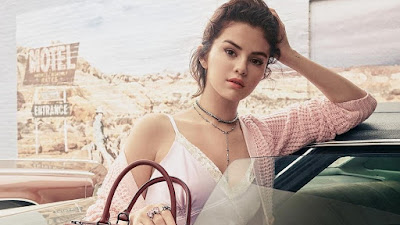 A marca Coach anuncia nova coleção de moda com Selena