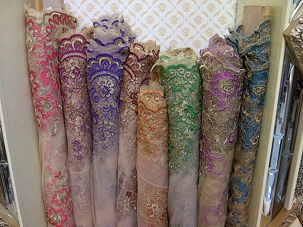 harga kebaya akad bahan