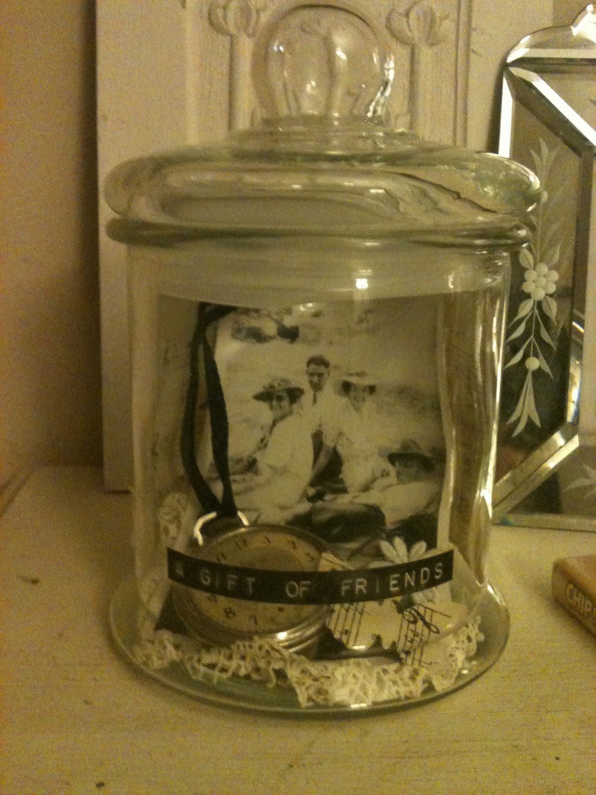 French Vintage and Chic Memory Jars
