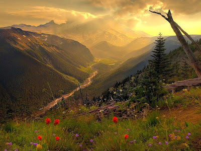 Beautiful Mountain Valley 1600x1200