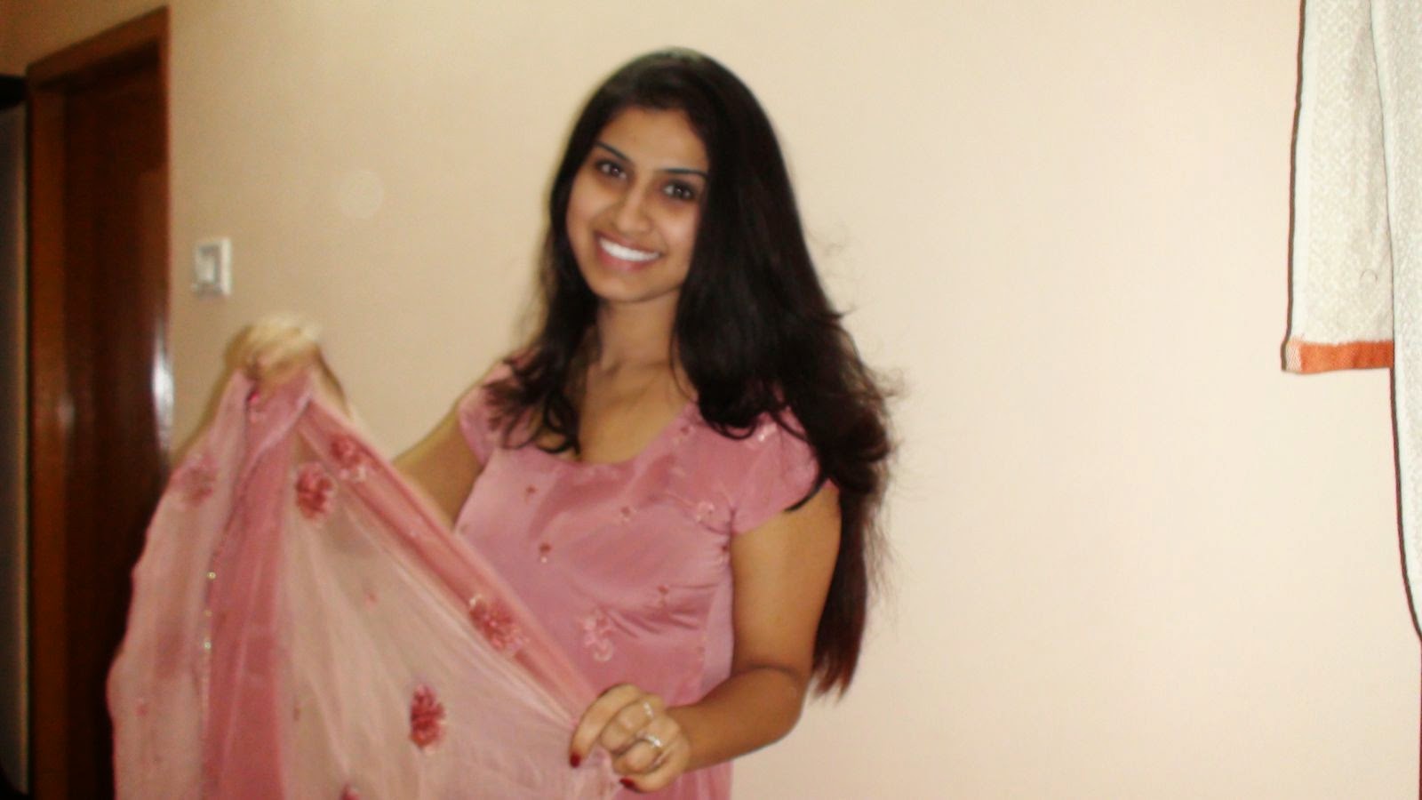 Beautiful Desi Sexy Girls Hot Videos Cute Pretty Photos: Indian Desi