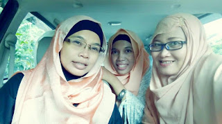 Perempuan Bertambah Cantik Perempuan Bertambah Cantik