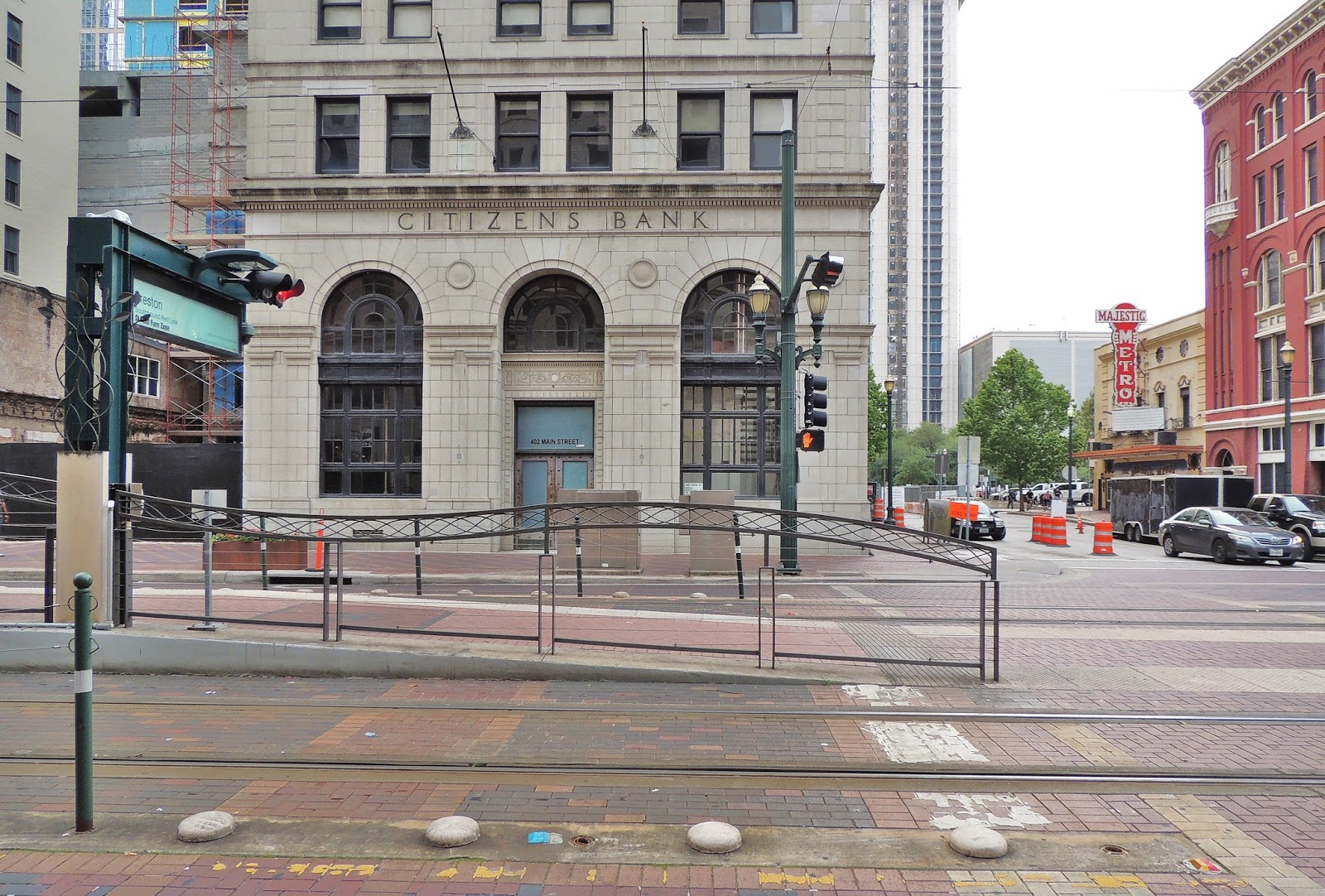 Houston in Pics: Historic Citizen Bank Building on the 400 Block of the  Main Street Corridor at Preston