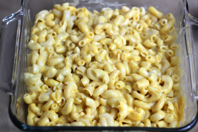Whip up this Easy Cheesy Buffalo Chicken Mac Recipe in minutes!