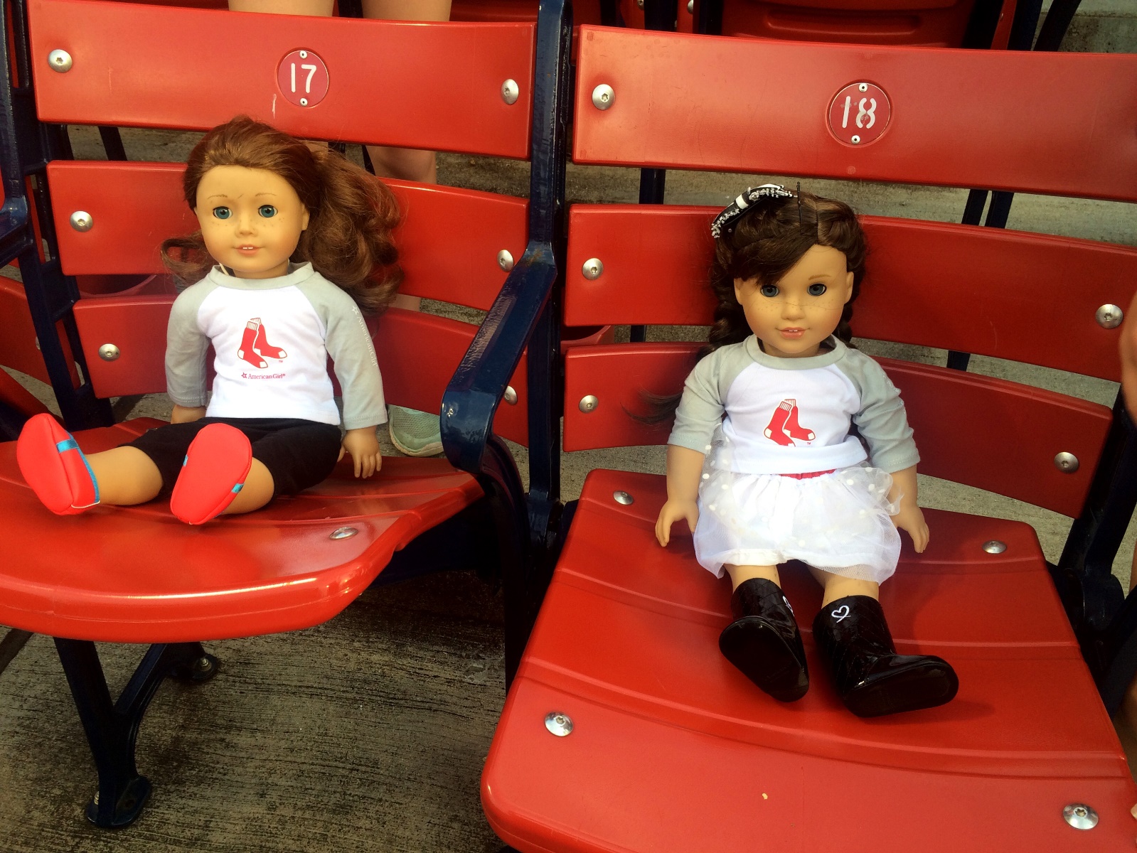 Evan and Lauren's Cool Blog: 7/27/16: American Girl Doll Night at