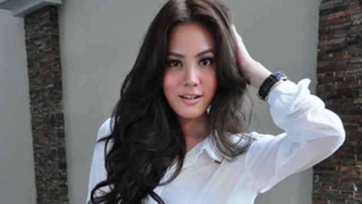 Janie Tienphosuwan Janie Tienphosuwan
