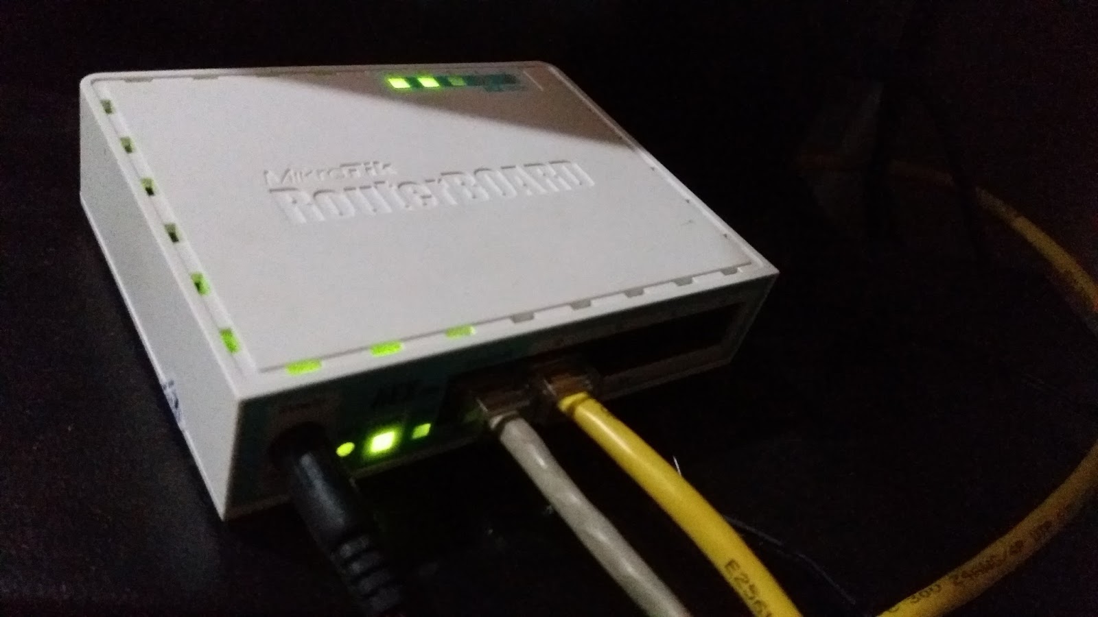 Setting Mikrotik Sebagai Gateway