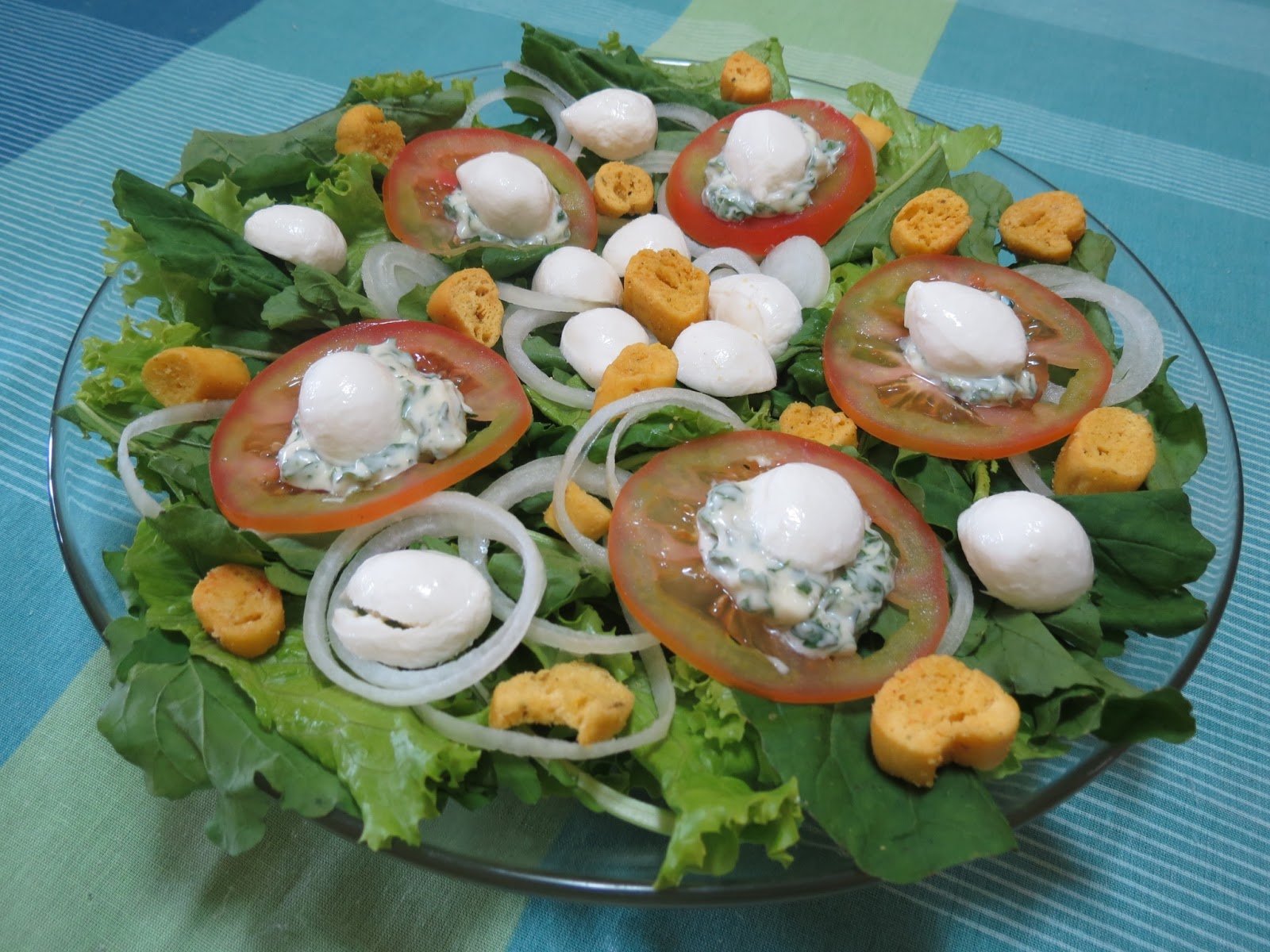 Salada Com Mussarela De Búfala