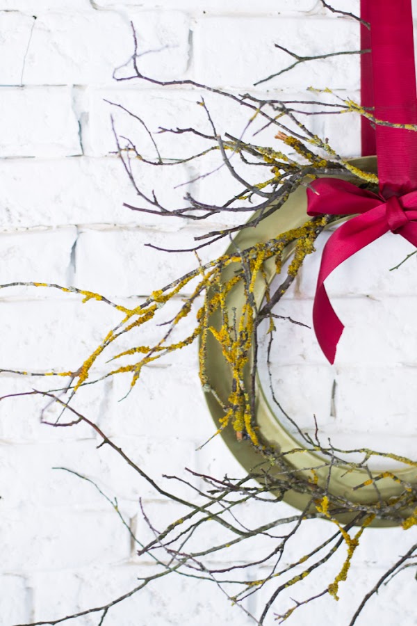 Coronas de Navidad con tela y ramas