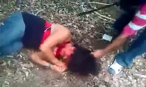 (Video) Adolescente zeta decapitada por el Cartel del Golfo - L a T r i ...
