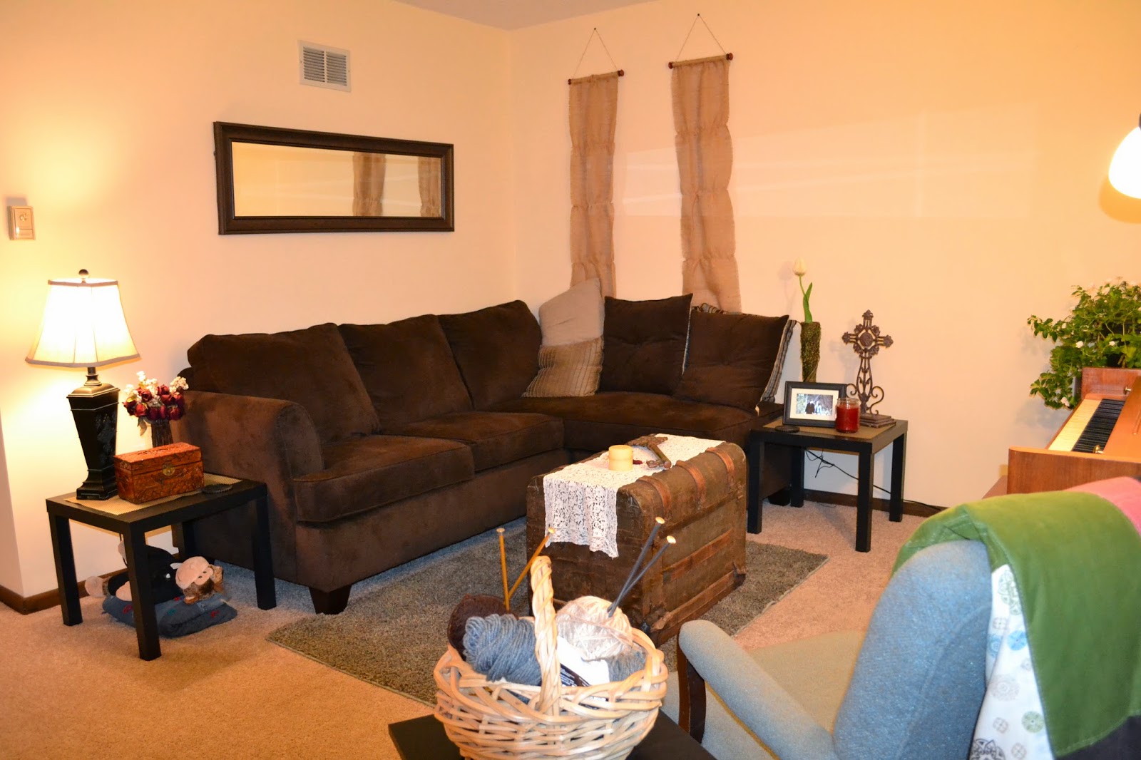 How to Make Your Apartment More Homey Part 1