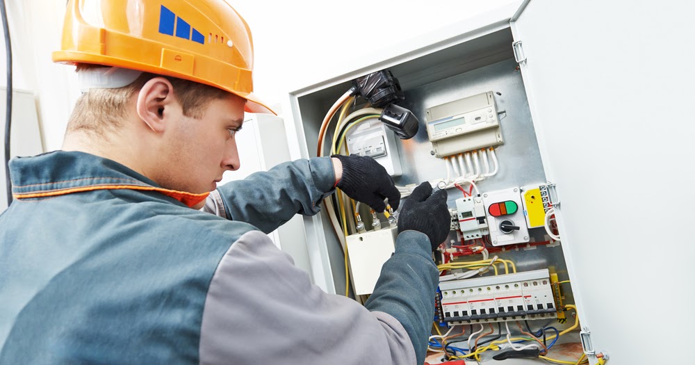 Aussie's Hub How to select the Right Commercial Electric Contractor?
